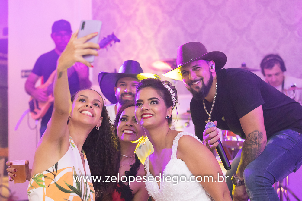 show-com-ze-lopes-e-diego-e-banda-no-casamento-de-tamara-e-everton-no-casa-branca-festas-em-sertaozinho-saopaulo