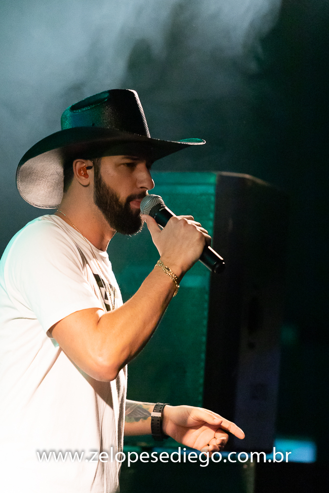 show-com-ze-lopes-e-diego-no-bar-canacaiana-em-sertaozinho-sao-paulo