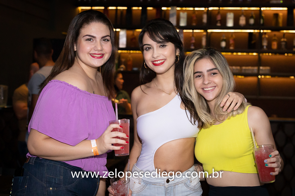 show-com-ze-lopes-e-diego-no-bar-canacaiana-em-sertaozinho-sao-paulo