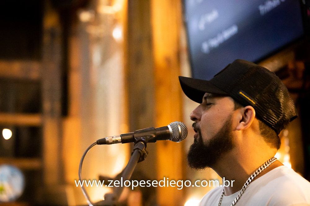 show-acustico-com-ze-lopes-e-diego-na-cachacaria-agua-doce-em-sertaozinho-sao-paulo
