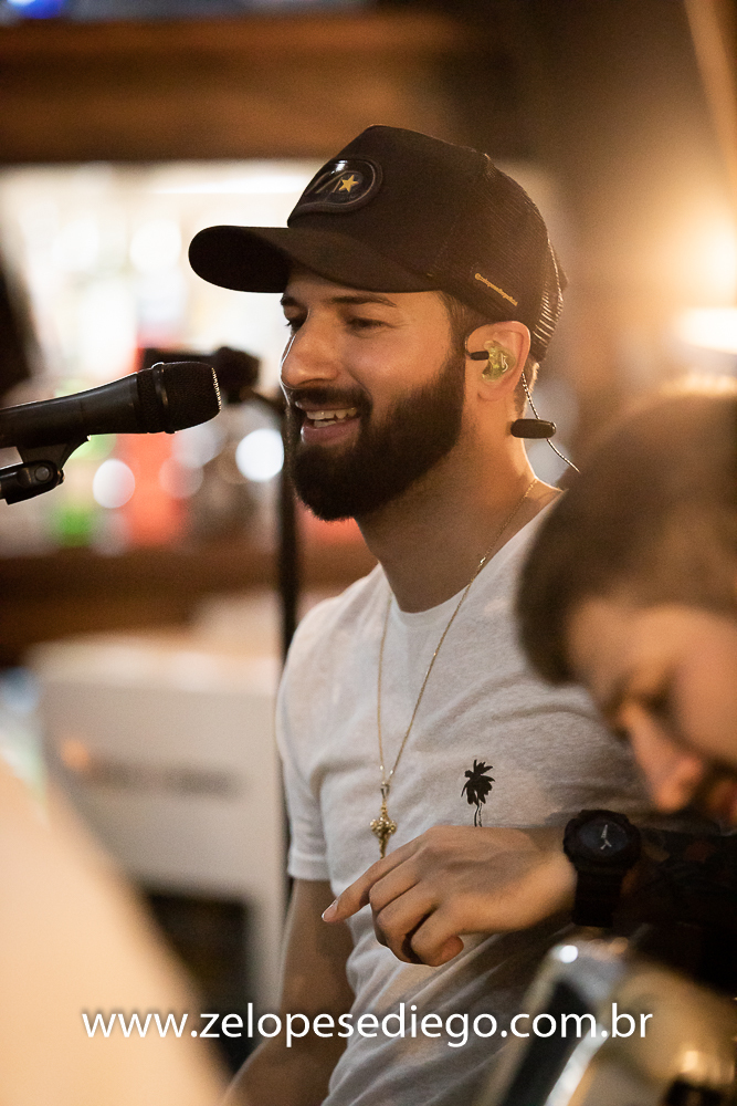 show-acustico-com-ze-lopes-e-diego-na-cachacaria-agua-doce-em-sertaozinho-sao-paulo