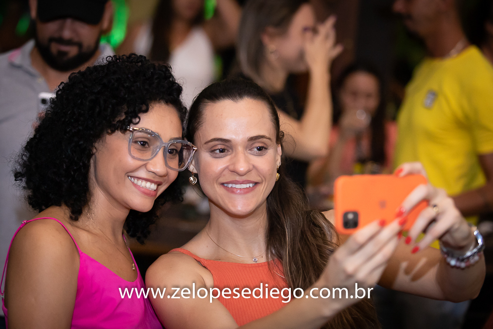 show-acustico-com-ze-lopes-e-diego-na-cachacaria-agua-doce-em-sertaozinho-sao-paulo