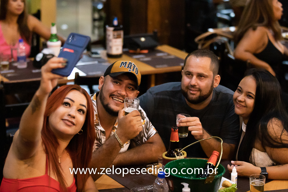 show-acustico-com-ze-lopes-e-diego-na-cachacaria-agua-doce-em-sertaozinho-sao-paulo