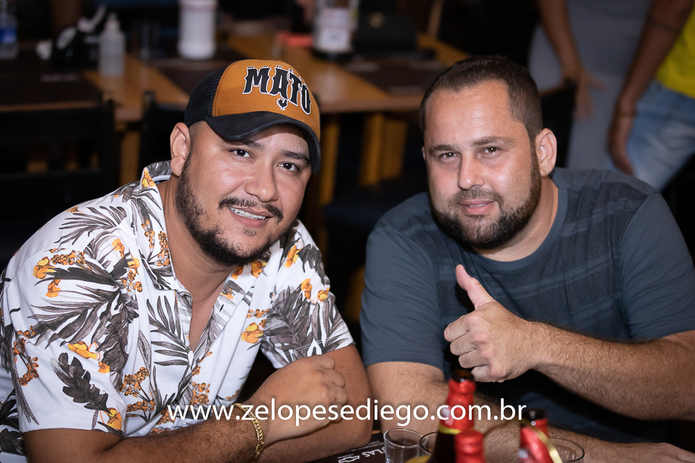 show-acustico-com-ze-lopes-e-diego-na-cachacaria-agua-doce-em-sertaozinho-sao-paulo
