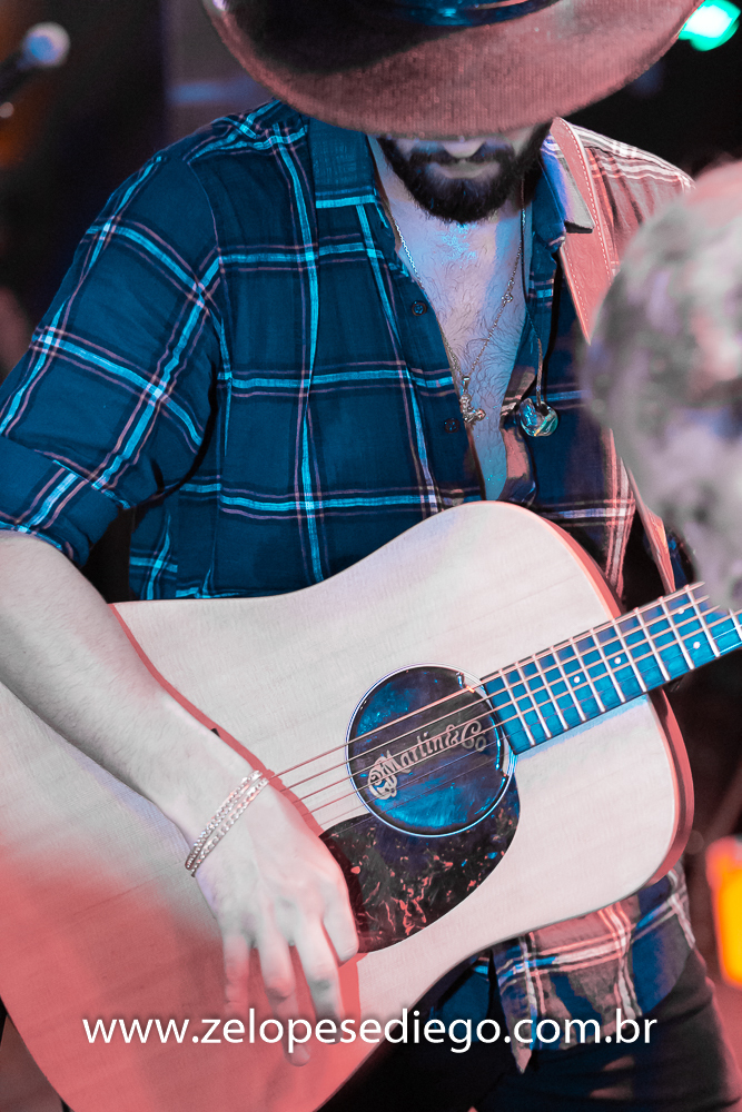 show-com-ze-lopes-e-diego-e-banda-no-bar-canacaiana-em-sertaozinho-sao-paulo