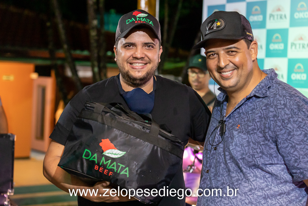 show-com-ze-lopes-e-diego-na-inauguracao-do-oka-sport-bar-em-sertaozinho-sao-paulo