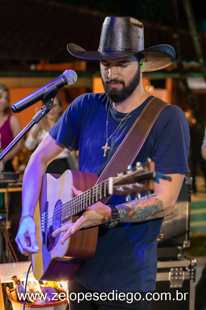 show-com-ze-lopes-e-diego-na-inauguracao-do-oka-sport-bar-em-sertaozinho-sao-paulo