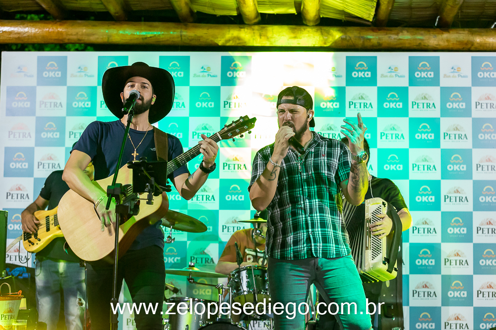 show-com-ze-lopes-e-diego-na-inauguracao-do-oka-sport-bar-em-sertaozinho-sao-paulo