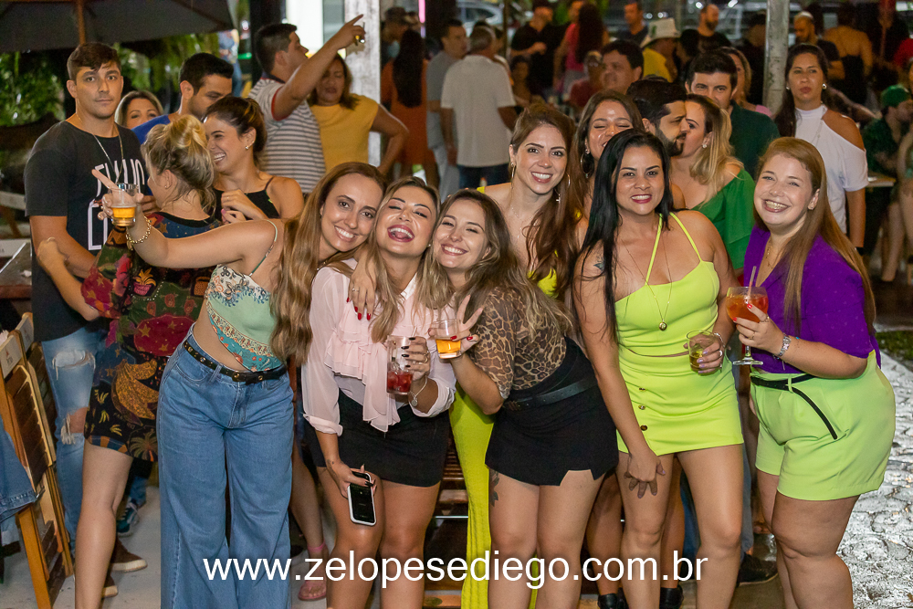 show-com-ze-lopes-e-diego-na-inauguracao-do-oka-sport-bar-em-sertaozinho-sao-paulo