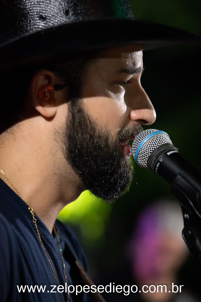 show-com-ze-lopes-e-diego-na-inauguracao-do-oka-sport-bar-em-sertaozinho-sao-paulo