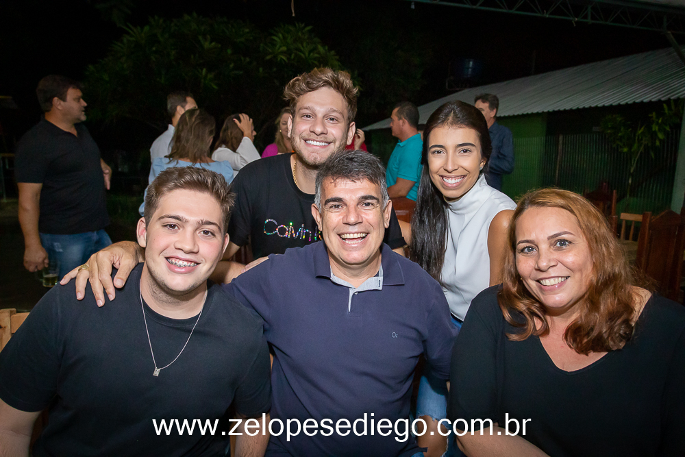 show-com-ze-lopes-e-diego-na-inauguracao-do-oka-sport-bar-em-sertaozinho-sao-paulo