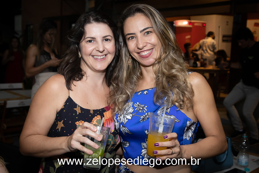 show-com-ze-lopes-e-diego-na-inauguracao-do-oka-sport-bar-em-sertaozinho-sao-paulo
