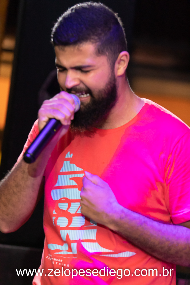 show-com-ze-lopes-e-diego-na-inauguracao-do-oka-sport-bar-em-sertaozinho-sao-paulo