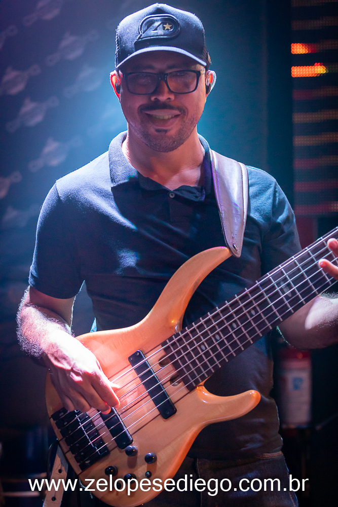 show-com-ze-lopes-e-diego-no-bar-canacaiana-em-sertaozinho-sao-paulo