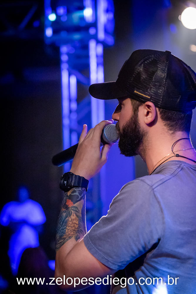 show-com-ze-lopes-e-diego-no-bar-canacaiana-em-sertaozinho-sao-paulo