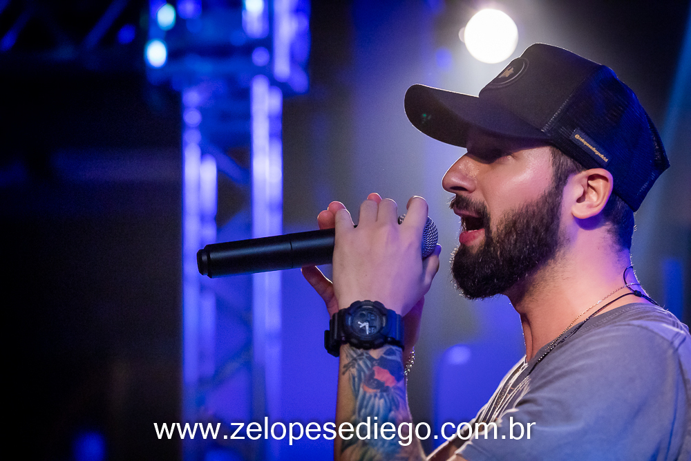 show-com-ze-lopes-e-diego-no-bar-canacaiana-em-sertaozinho-sao-paulo