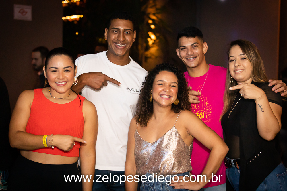 show-com-ze-lopes-e-diego-no-bar-canacaiana-em-sertaozinho-sao-paulo