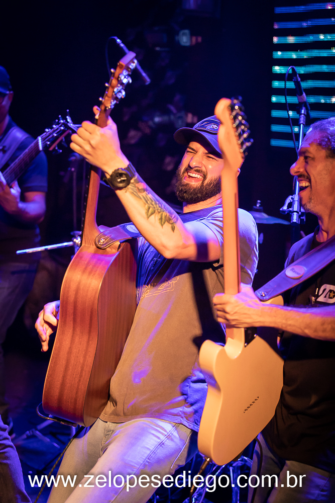 show-com-ze-lopes-e-diego-no-bar-canacaiana-em-sertaozinho-sao-paulo