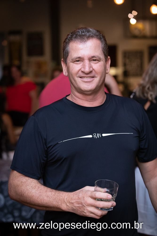  show-com-ze-lopes-e-diego-e-banda-no-boteco-tukas-em-sertaozinho-sao-paulo