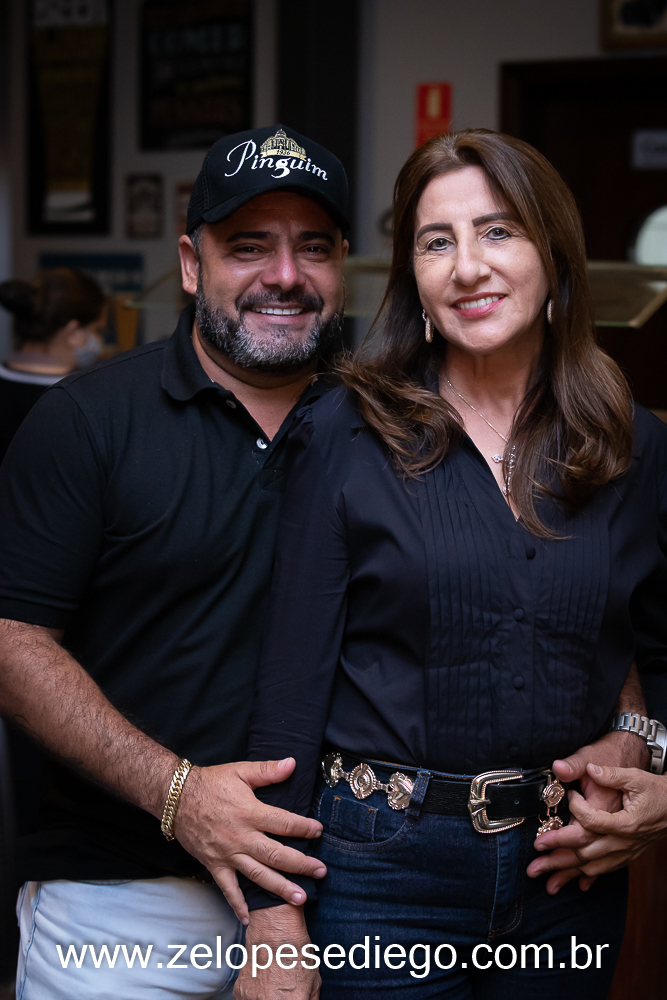  show-com-ze-lopes-e-diego-e-banda-no-boteco-tukas-em-sertaozinho-sao-paulo