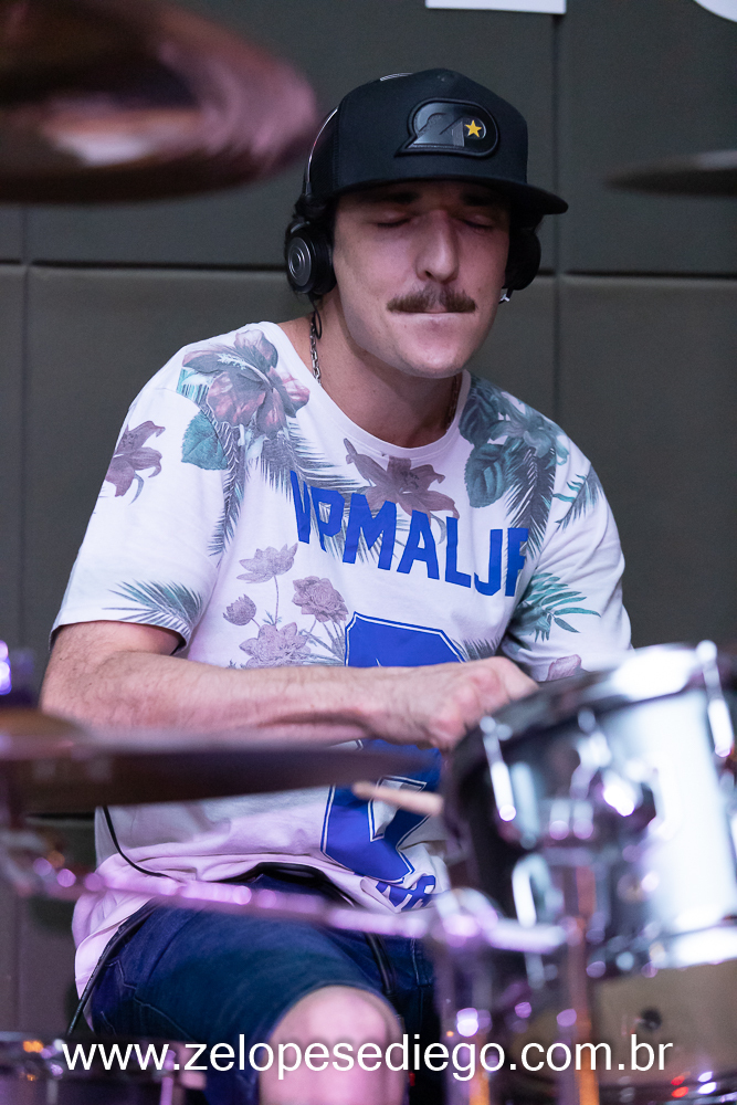  show-com-ze-lopes-e-diego-e-banda-no-boteco-tukas-em-sertaozinho-sao-paulo