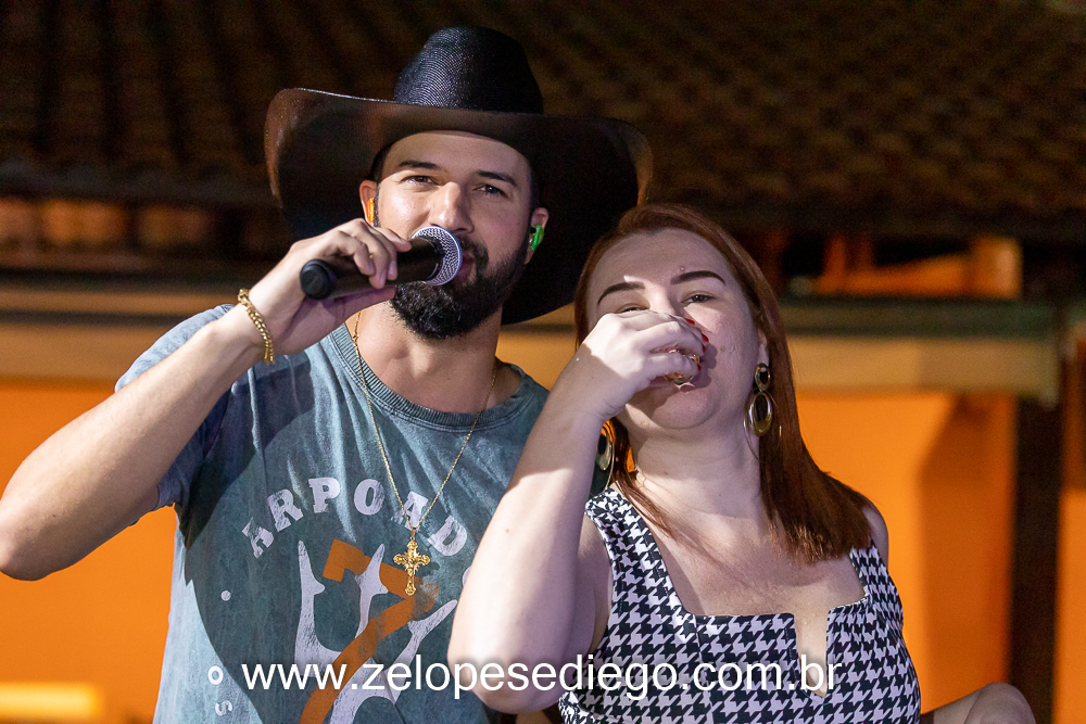 show-com-ze-lopes-e-diego-e-banda-no-oka-sport-bar-em-sertaozinho-sao-paulo