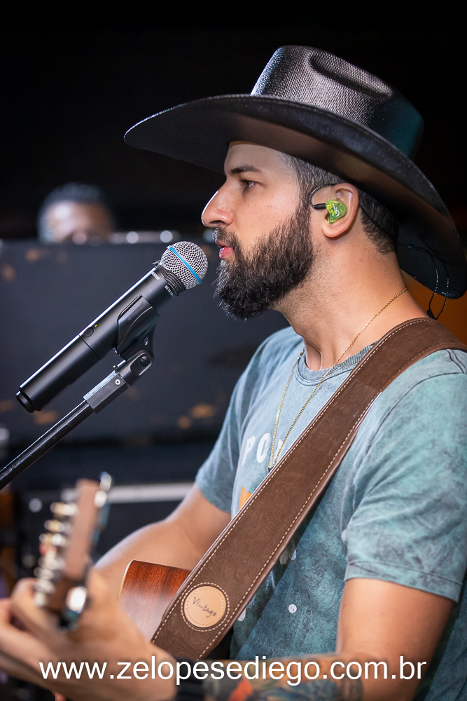 show-com-ze-lopes-e-diego-e-banda-no-oka-sport-bar-em-sertaozinho-sao-paulo