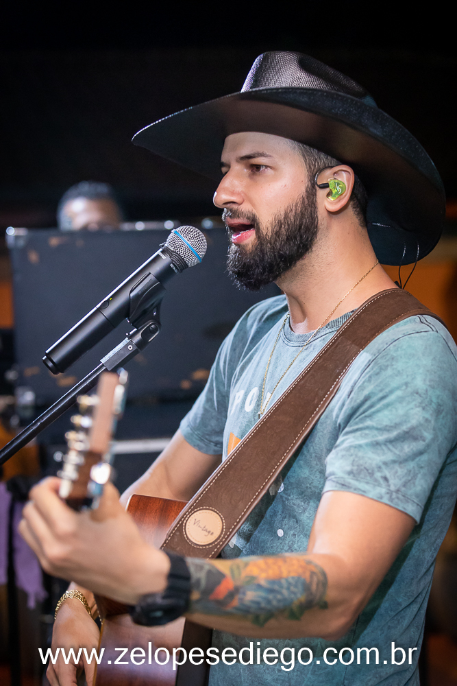 show-com-ze-lopes-e-diego-e-banda-no-oka-sport-bar-em-sertaozinho-sao-paulo