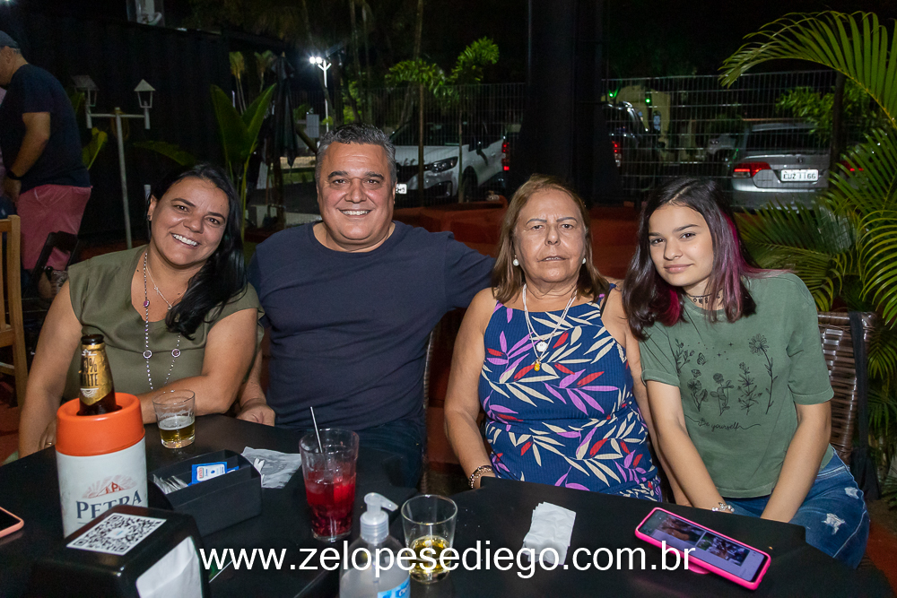show-com-ze-lopes-e-diego-e-banda-no-oka-sport-bar-em-sertaozinho-sao-paulo