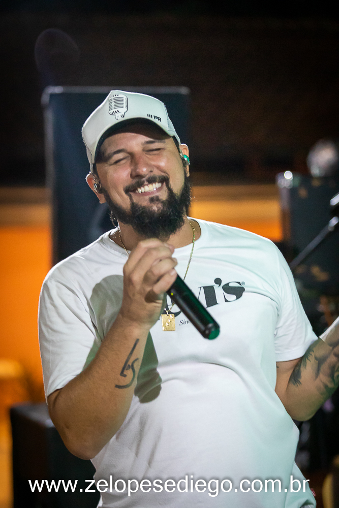 show-com-ze-lopes-e-diego-e-banda-no-oka-sport-bar-em-sertaozinho-sao-paulo