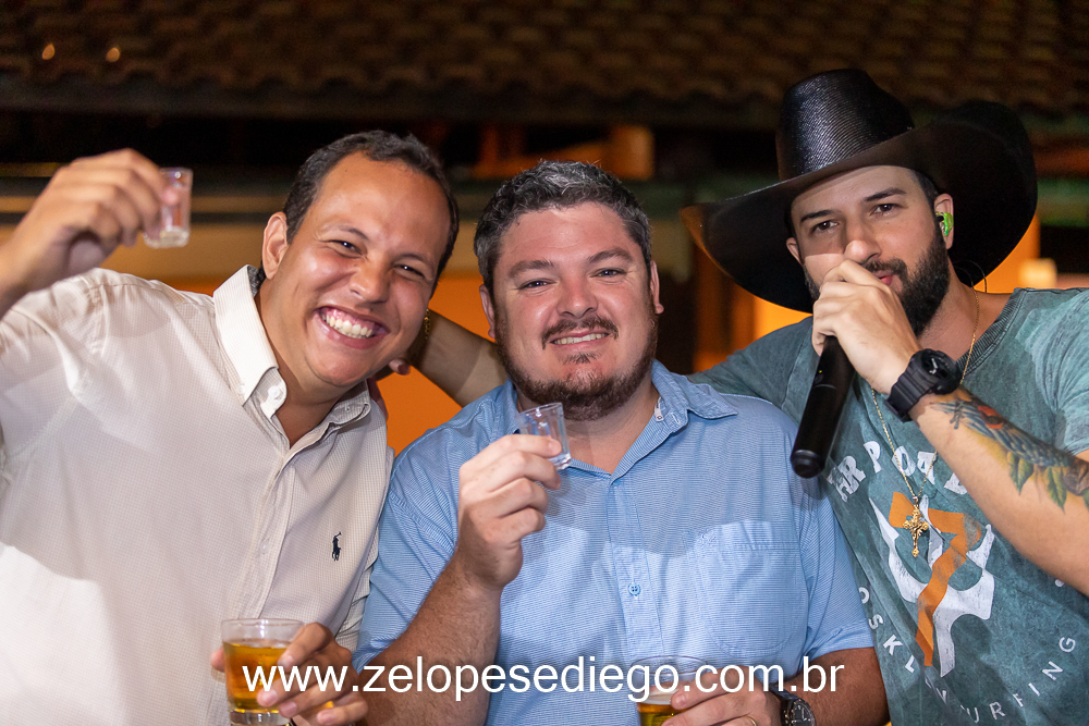 show-com-ze-lopes-e-diego-e-banda-no-oka-sport-bar-em-sertaozinho-sao-paulo