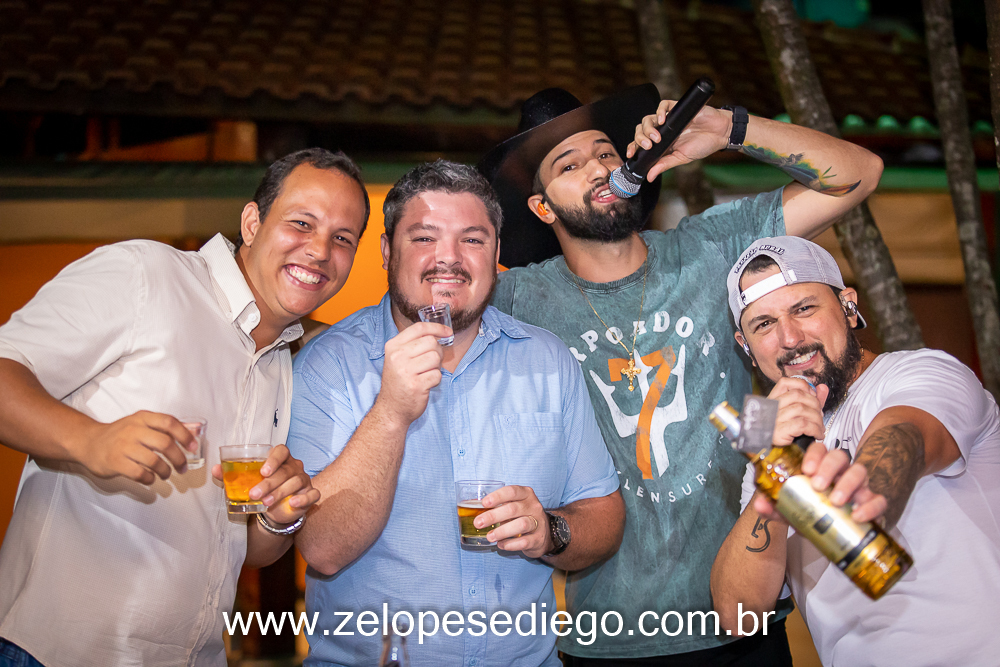 show-com-ze-lopes-e-diego-e-banda-no-oka-sport-bar-em-sertaozinho-sao-paulo