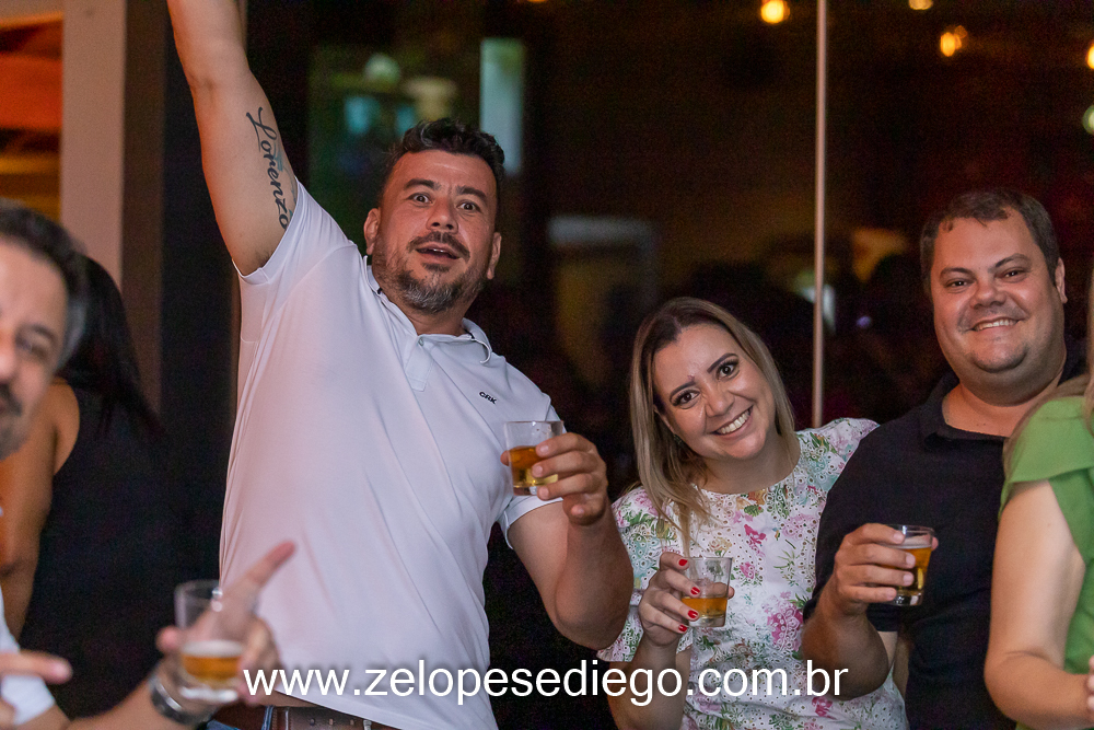 show-com-ze-lopes-e-diego-e-banda-ao-vivo-no-boteco-tukas-em-sertaozinho-sao-paulo