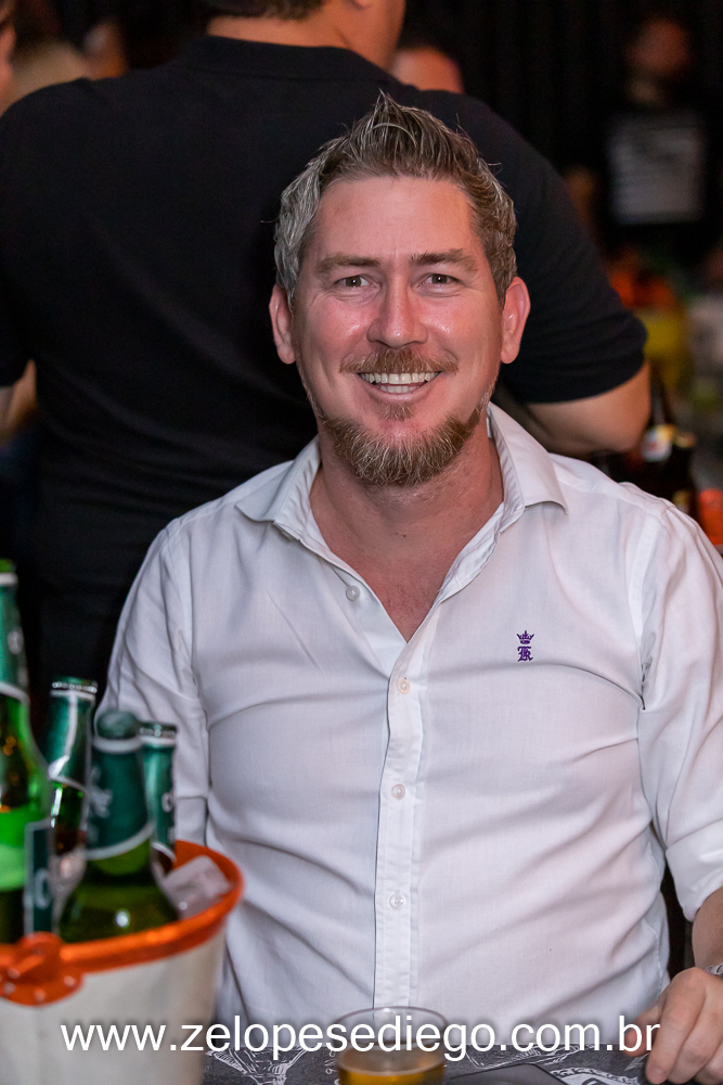 show-com-ze-lopes-e-diego-e-banda-ao-vivo-no-boteco-tukas-em-sertaozinho-sao-paulo