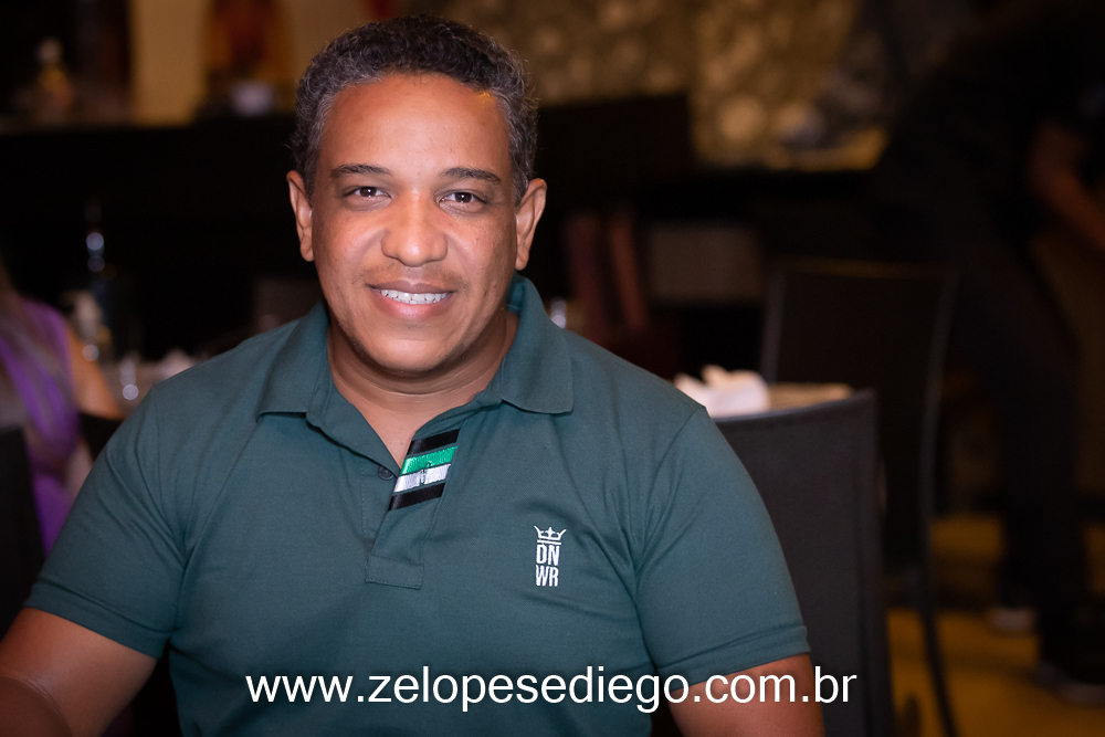 show-com-ze-lopes-e-diego-e-banda-ao-vivo-no-boteco-tukas-em-sertaozinho-sao-paulo