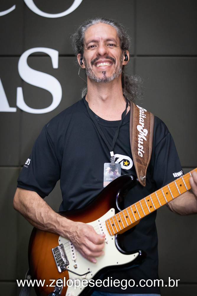 show-com-ze-lopes-e-diego-e-banda-ao-vivo-no-boteco-tukas-em-sertaozinho-sao-paulo