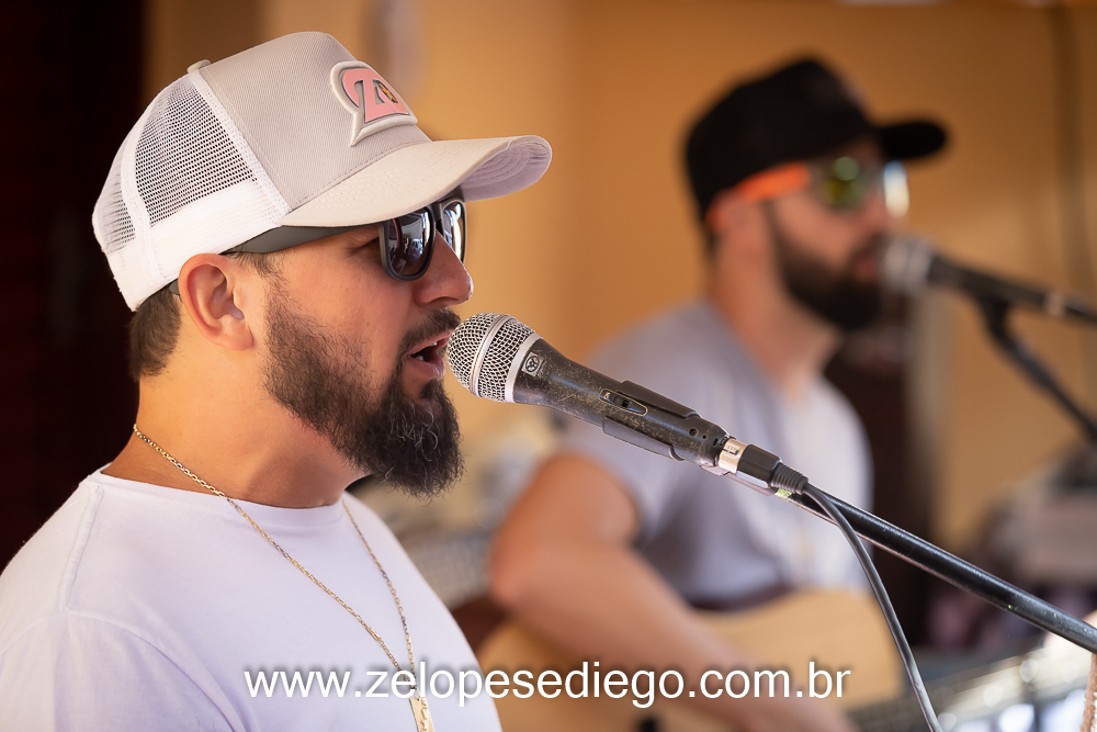 show-acustico-bass-com-ze-lopes-e-diego-no-bairro-pati-em-dumont-sao-paulo