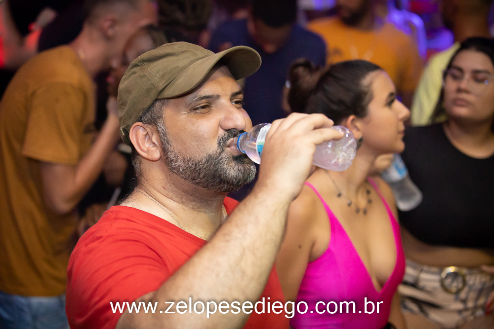 show-com-ze-lopes-e-diego-e-banda-na-casa-de-shows-atrium-beer-em-viradouro-sao-paulo
