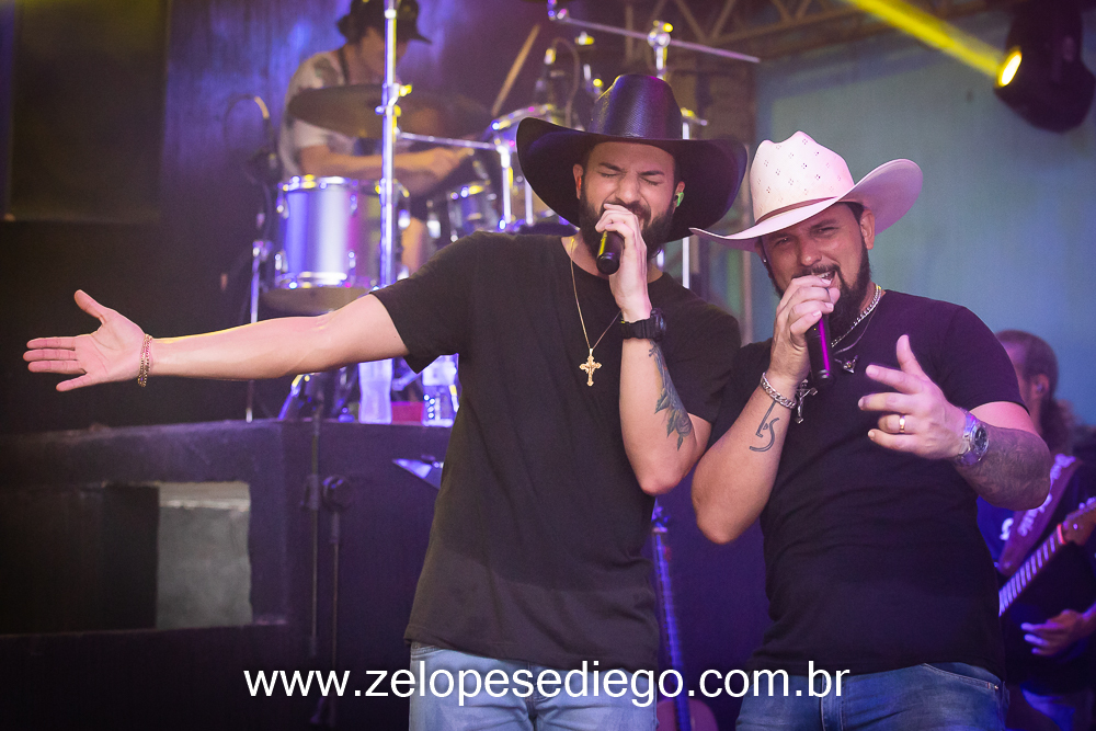 show-com-ze-lopes-e-diego-e-banda-na-casa-de-shows-atrium-beer-em-viradouro-sao-paulo