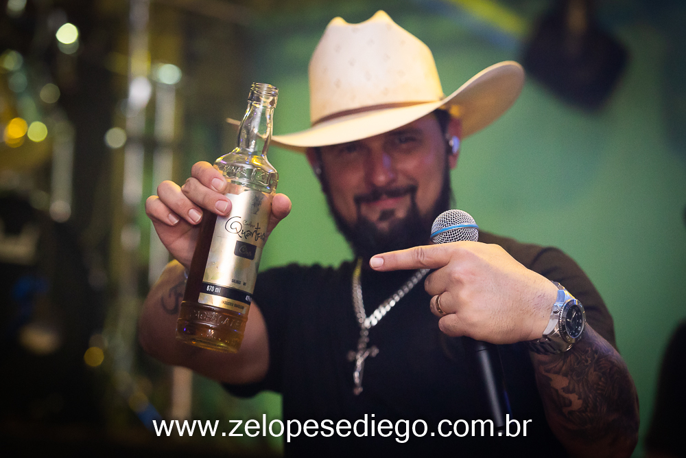 show-com-ze-lopes-e-diego-e-banda-na-casa-de-shows-atrium-beer-em-viradouro-sao-paulo