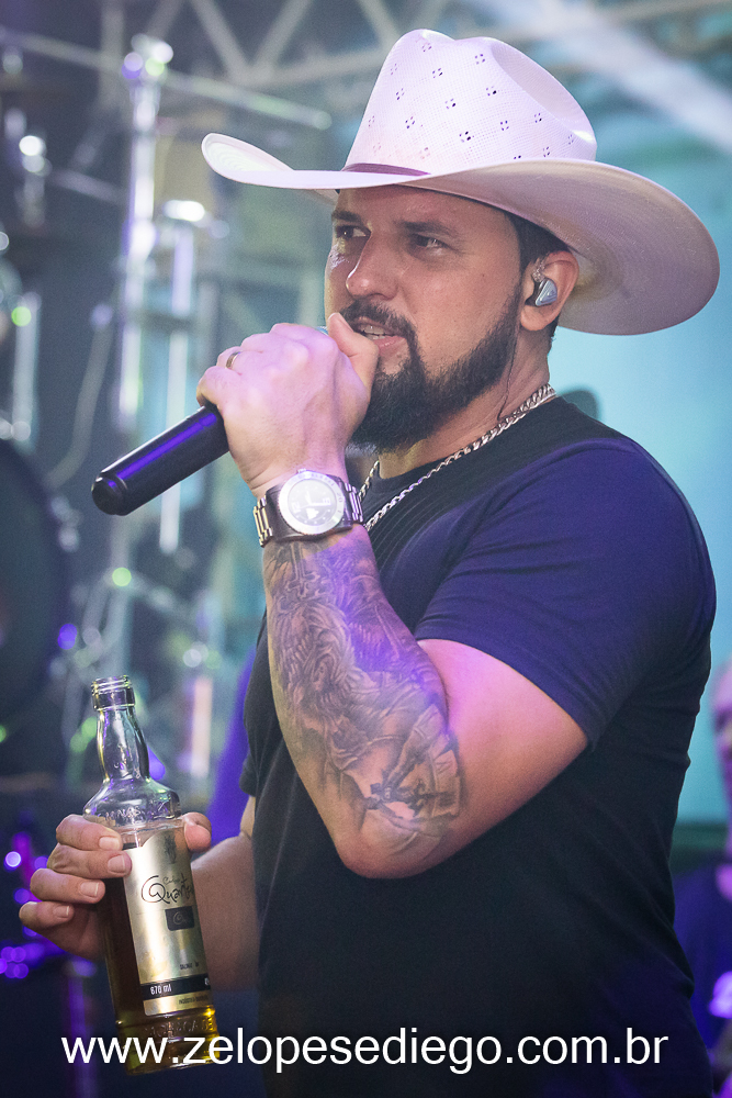 show-com-ze-lopes-e-diego-e-banda-na-casa-de-shows-atrium-beer-em-viradouro-sao-paulo