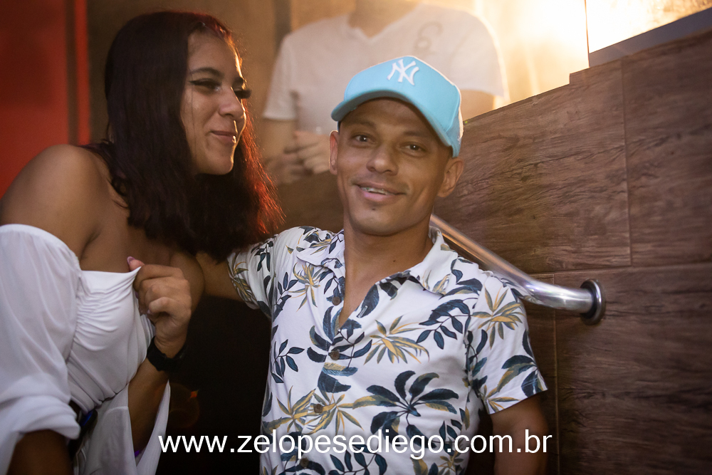 show-com-ze-lopes-e-diego-e-banda-na-casa-de-shows-atrium-beer-em-viradouro-sao-paulo