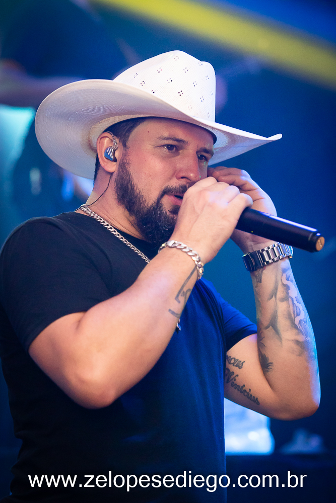 show-com-ze-lopes-e-diego-e-banda-na-casa-de-shows-atrium-beer-em-viradouro-sao-paulo