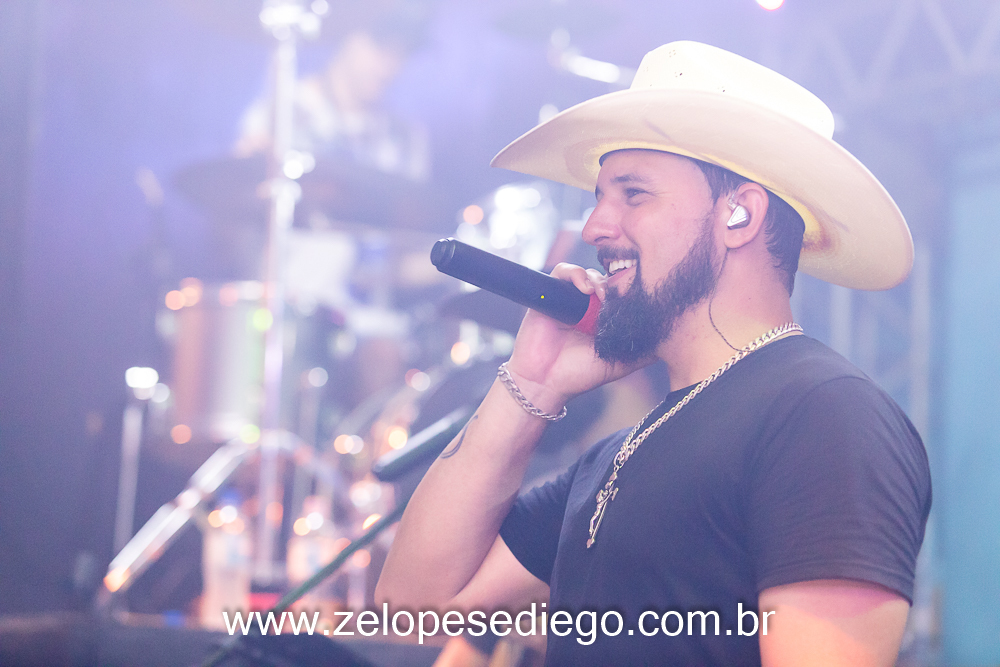 show-com-ze-lopes-e-diego-e-banda-na-casa-de-shows-atrium-beer-em-viradouro-sao-paulo