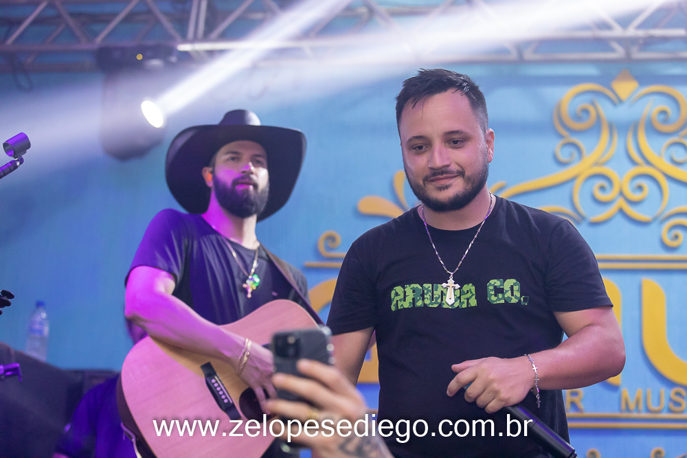 show-com-ze-lopes-e-diego-e-banda-na-casa-de-shows-atrium-beer-em-viradouro-sao-paulo