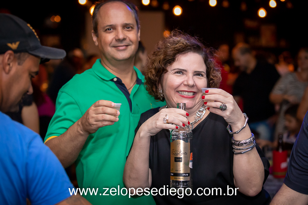 show-com-ze-lopes-e-diego-e-banda-no-boteco-tukas-em-sertaozinho-sao-paulo-brasil