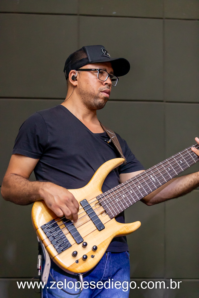 show-com-ze-lopes-e-diego-e-banda-no-boteco-tukas-em-sertaozinho-sao-paulo-brasil