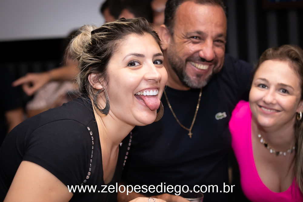 show-com-ze-lopes-e-diego-e-banda-no-boteco-tukas-em-sertaozinho-sao-paulo-brasil