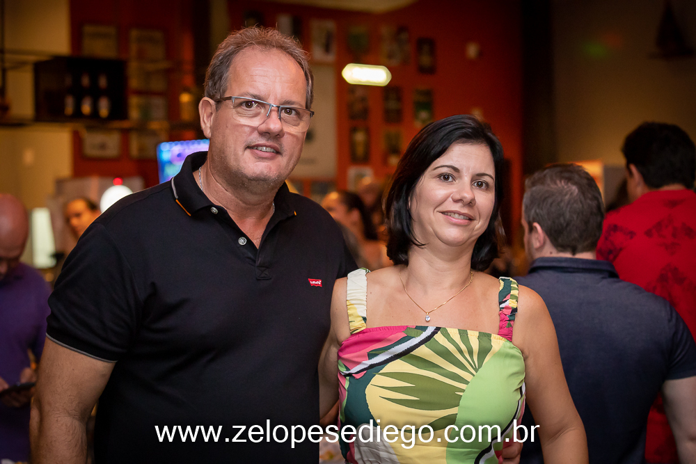 show-com-ze-lopes-e-diego-e-banda-no-boteco-tukas-em-sertaozinho-sao-paulo-brasil