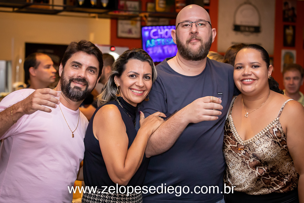 show-com-ze-lopes-e-diego-e-banda-no-boteco-tukas-em-sertaozinho-sao-paulo-brasil